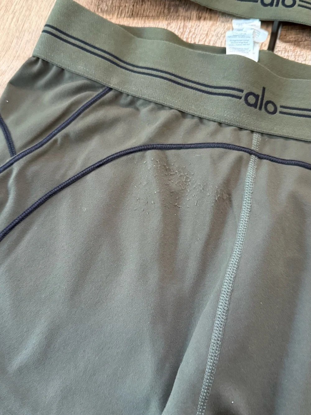 ALO Yoga Olive Green Active Two-Piece Set with Black Logo Trim